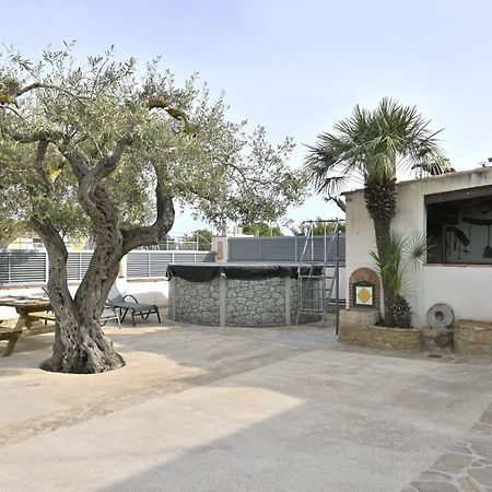 Vila Mas De Josep L'Ampolla Exteriér fotografie